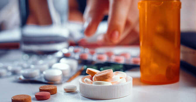 Physiotherapy Can Help You Leave the Pain Relievers Behind image