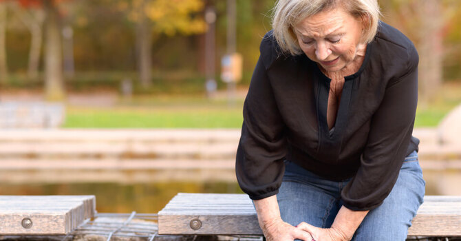 Consult with a Physiotherapist to Find Relief for Your Hip and Knee Pains image