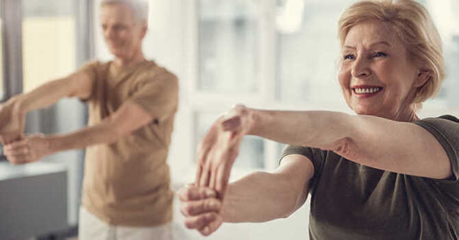 Frustrated by your chronic joint pain? See how physiotherapy can help relieve arthritis pain image